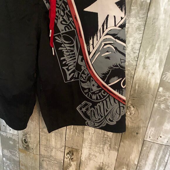 Famous stars and straps red and black shorts - Picture 2 of 9